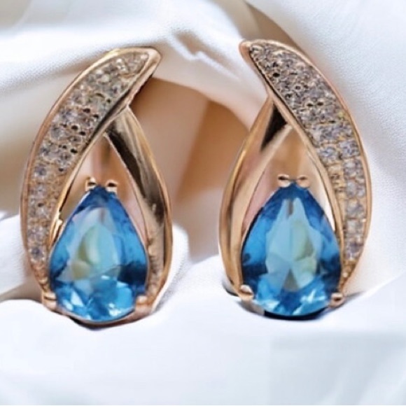 14K Gold Plated Crystal Stud Earrings - Picture 4 of 4